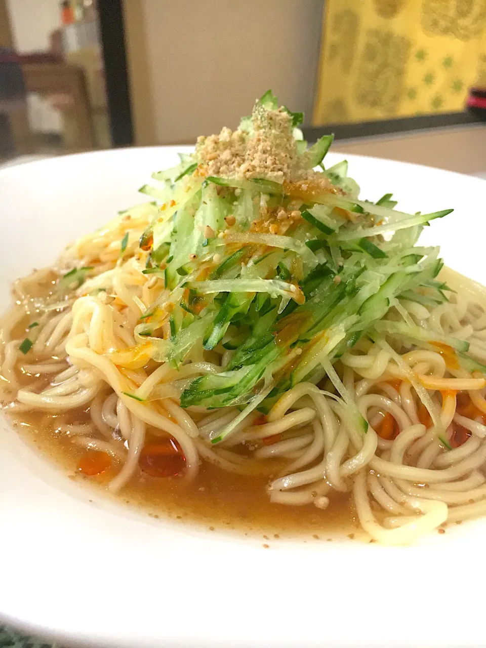 THE⭐︎ 冷麺
キュウリだけのせ🥒
だって好きなんですもの😊|🌿ぴぴさん