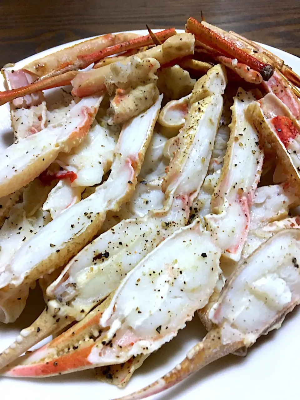 カニの蒸し焼き🦀塩胡椒で|きよっさんさん