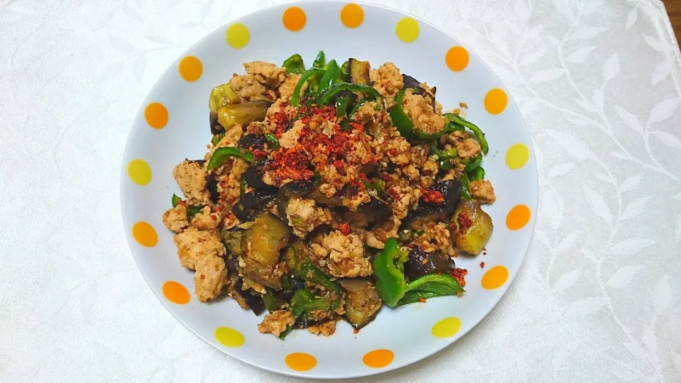 鶏ひき肉となすの味噌炒め|卯月さん