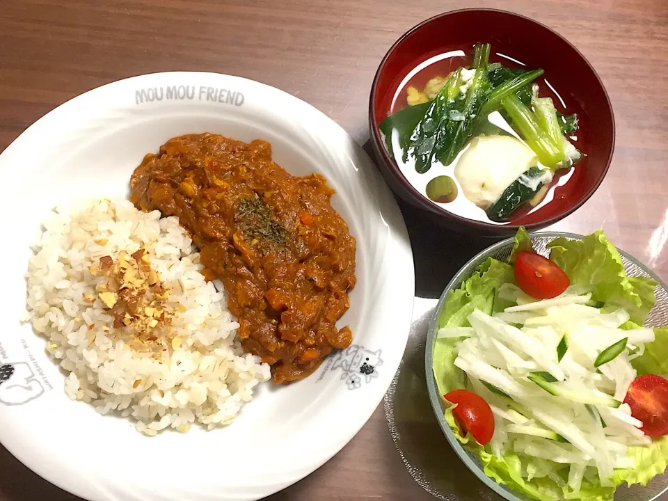 鯖カレー 大根サラダ 小松菜と落とし玉子のおすまし|おさむん17さん