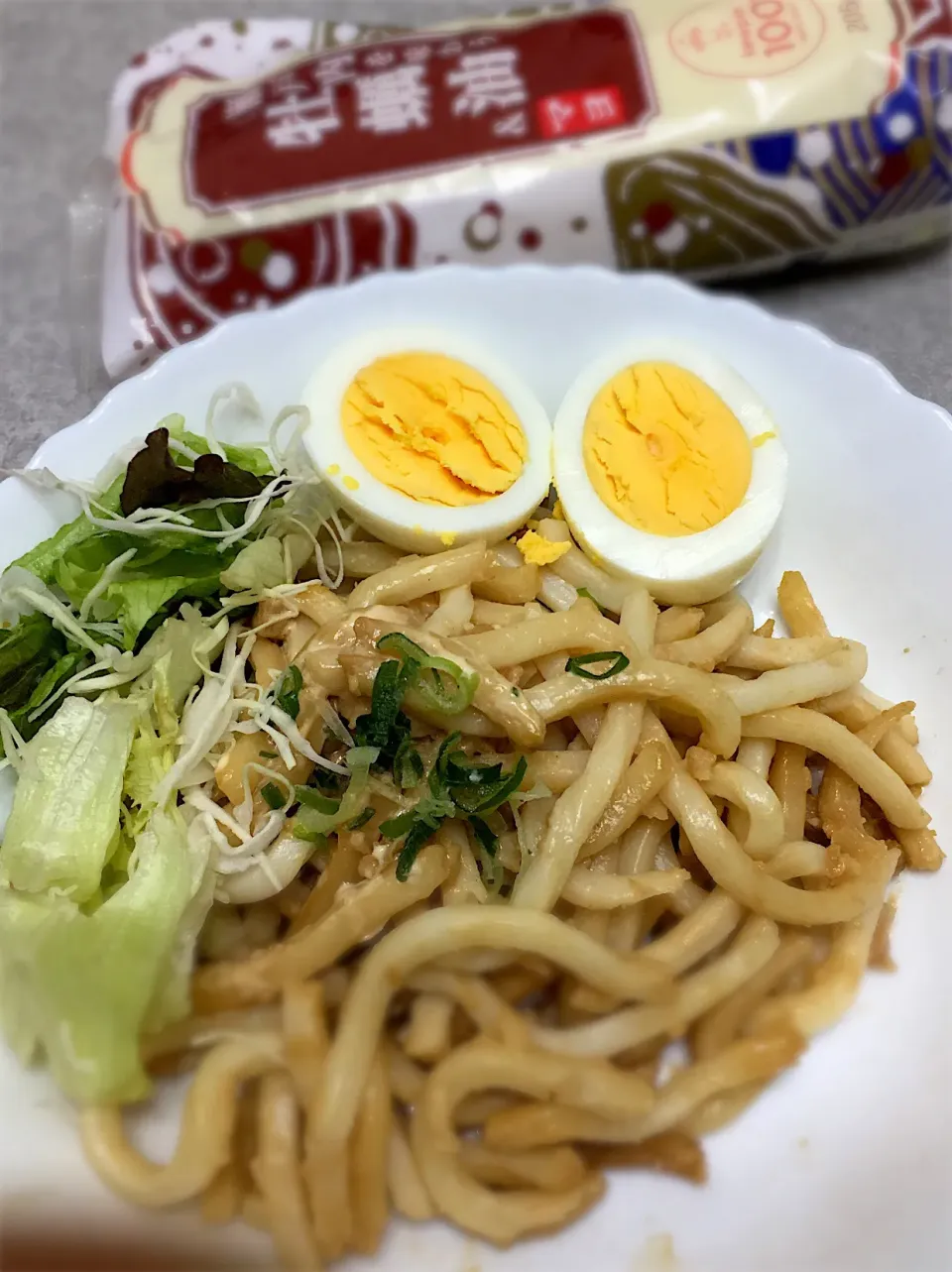 Snapdishの料理写真:牡蠣油&マヨ  で 焼きうどん|ミーさん