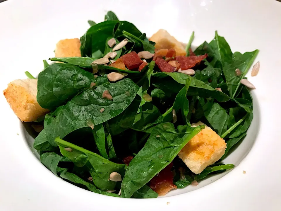 Baby spinach salad with bacon|Sky Blueさん