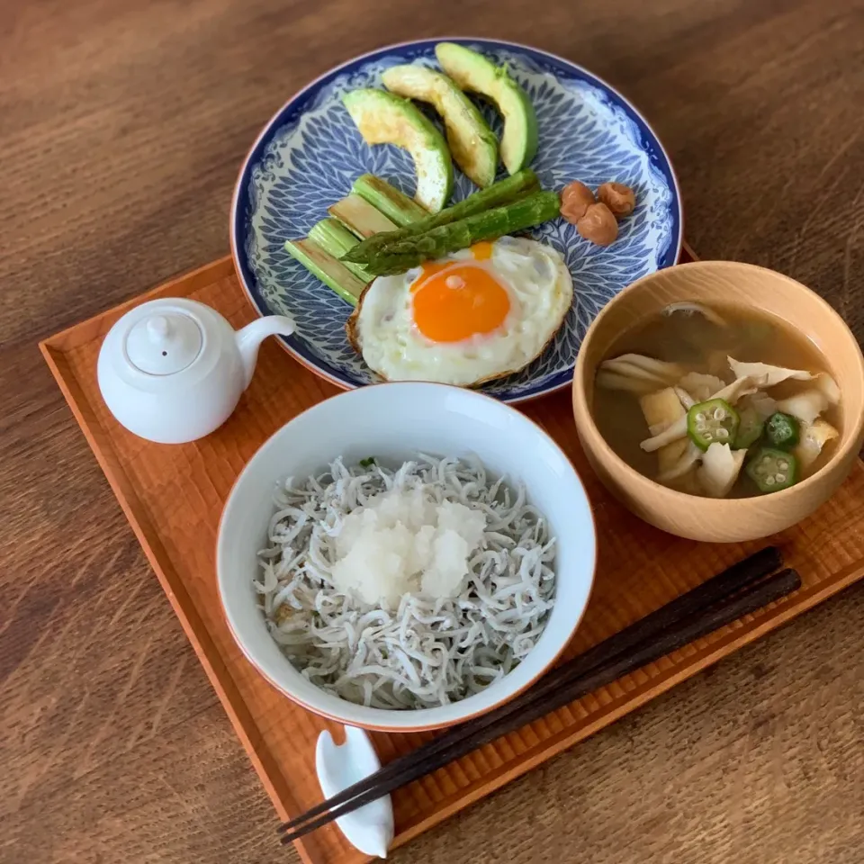 今日の朝ごはん|ぺんぎんさん