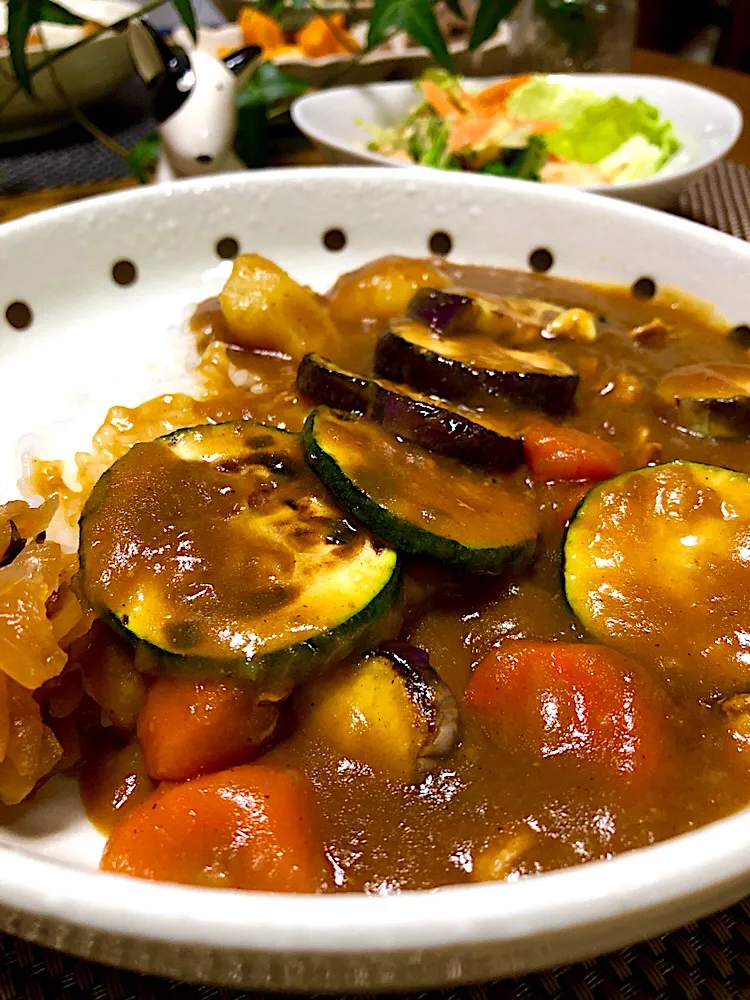 ポークカレー
白菜にんじんの胡麻マヨサラダ|くっきいママさん