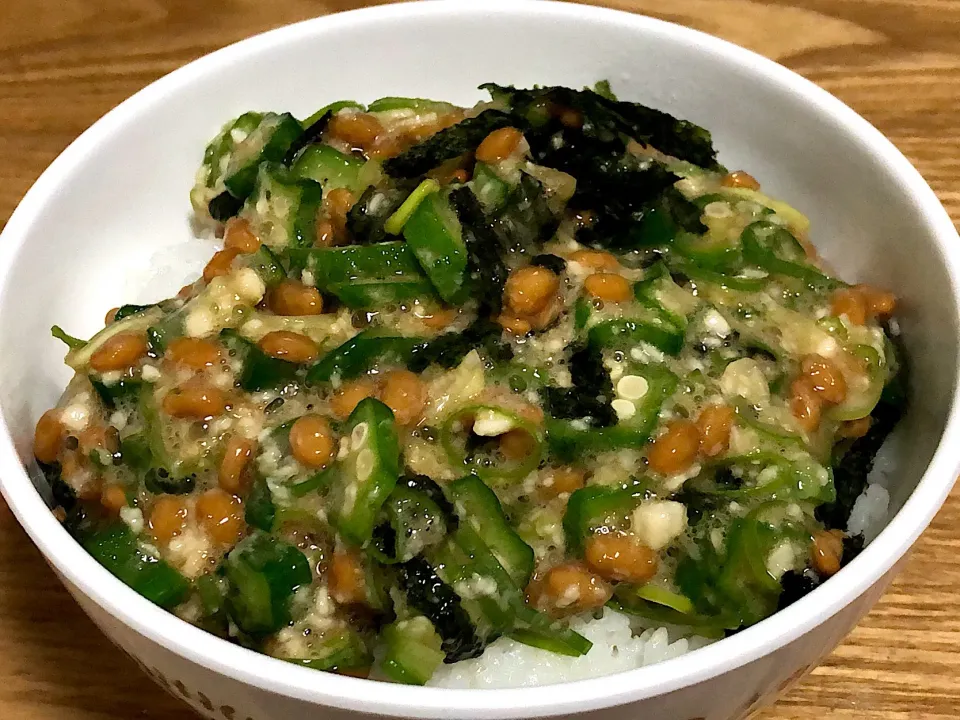 今日の朝食
☆納豆オクラとろろのねばねば丼|まぁたんさん