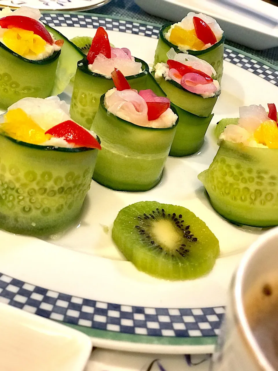 ロールサラダ🥗で朝ごはん|シュトママさん