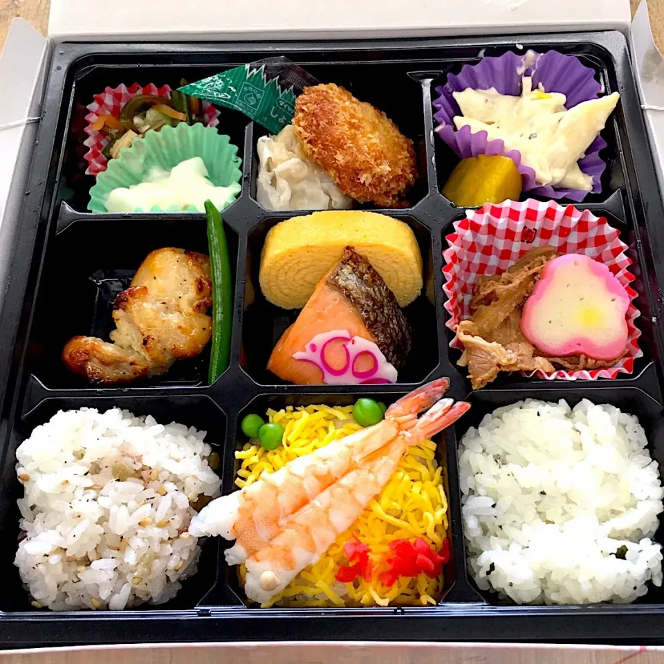 今日のお弁当‼︎ 9 June
 #お弁当  #弁当  #lunchbox  #お弁当の記録  #仕出し弁当  #大阪芸術大学短期大学部|Yoshinobu Nakagawaさん