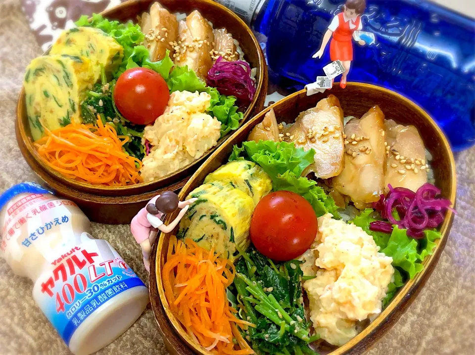 Snapdishの料理写真:発芽玄米ご飯🍚&照り焼きチキン&花エビ🦐とニラの出汁巻き玉子&三つ葉☘の胡麻和え&コロコロ明太レモン🍋ポテサラ&キャロット🥕ラペ&しばわかめ&サニーレタス&プチトマト🍅の夫婦お弁当♪

 #フチ子  #弁当  #照り焼きチキン﻿  #自家栽培野菜  #ニラ  #三つ葉  #じゃがいも #天国♡⃛|桃実さん