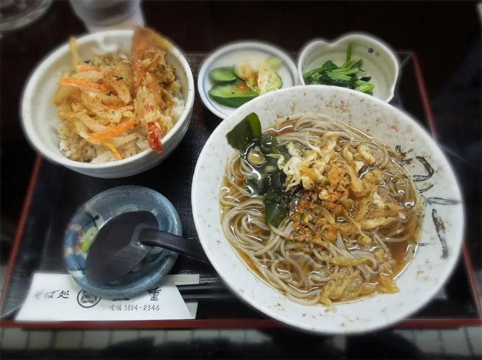 日替わりランチ
月曜日は天丼とお蕎麦のセット|Takeshi  Nagakiさん