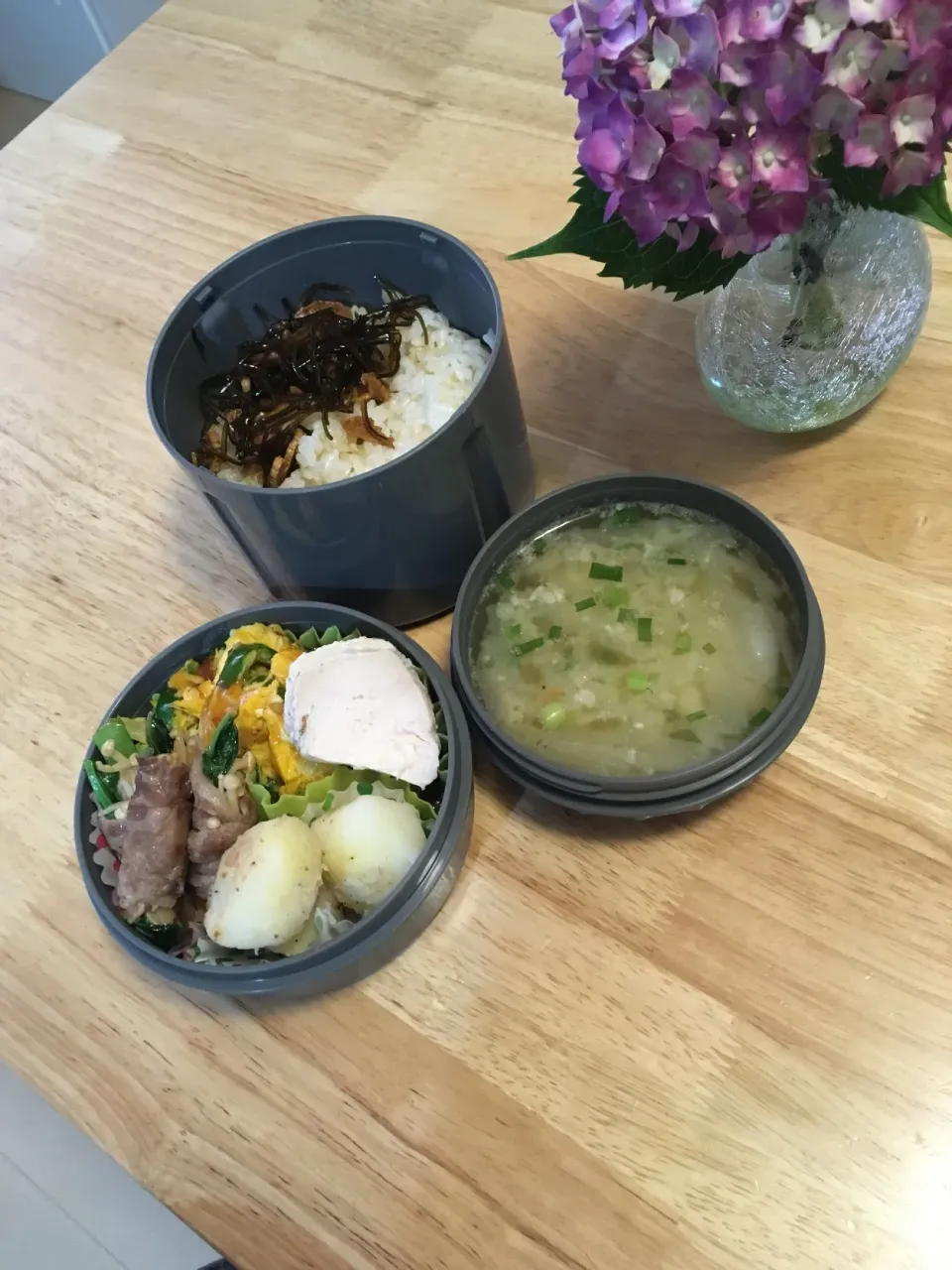 Snapdishの料理写真:旦那さんの昨日のお弁当( ´͈ ᗨ `͈ )◞♡⃛|さくたえさん