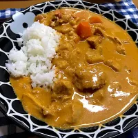 Snapdishの料理写真:バターチキンカレー🍛|びいさん