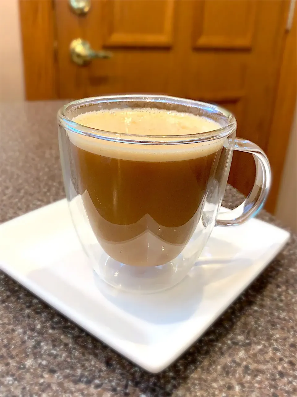 Bulletproof Coffee ☕️ 
12 ozs brewed coffee, 2Tbsp ghee, 1MCT oil, 1/4tsp pink salt, 1/2 tsp cinnamon|FitMomDoc19さん