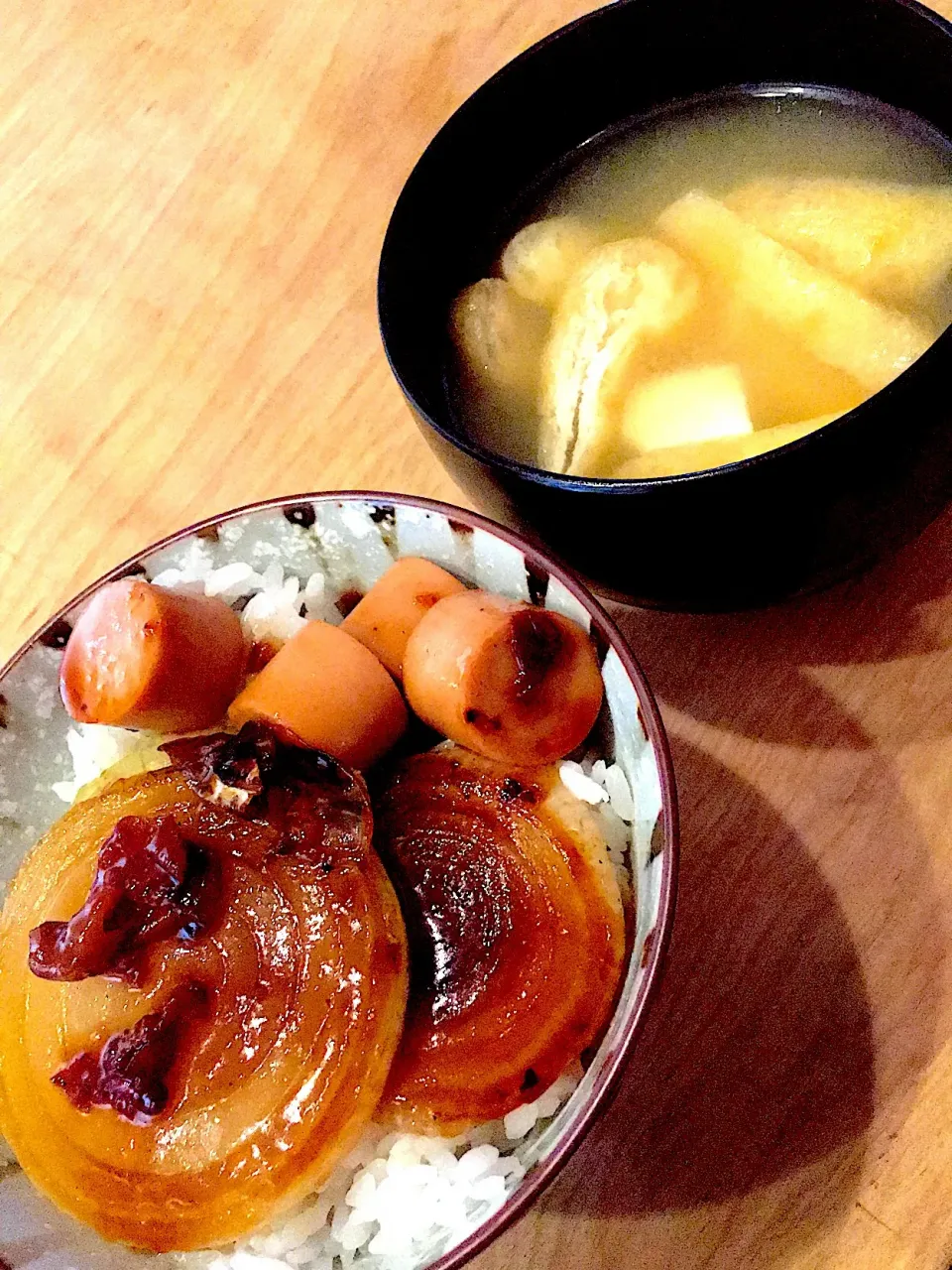 Snapdishの料理写真:たまねぎステーキ丼|たんたんさん