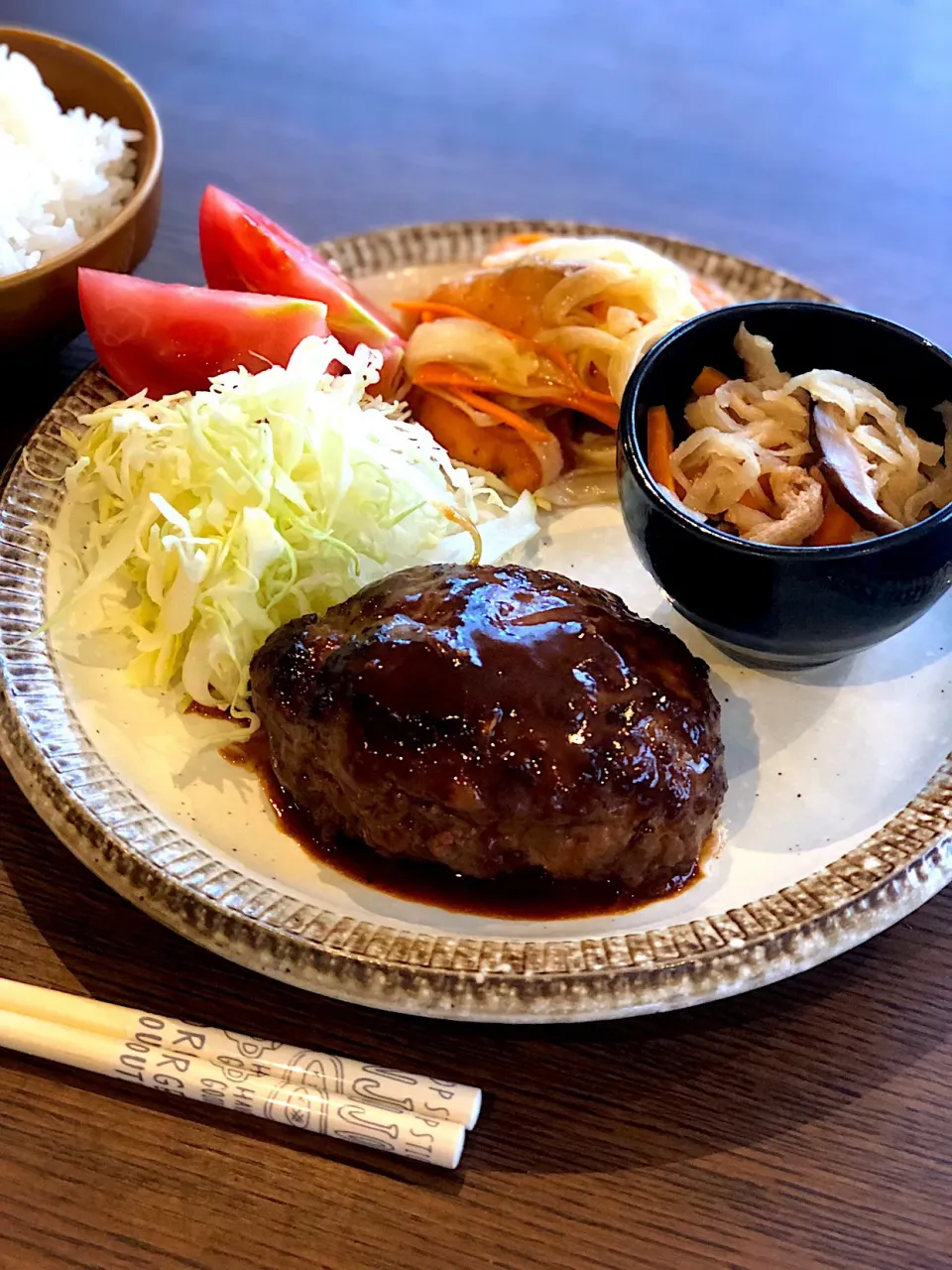 #晩ご飯#ハンバーグ#鮭の南蛮漬け#切り干し大根|natsu727さん