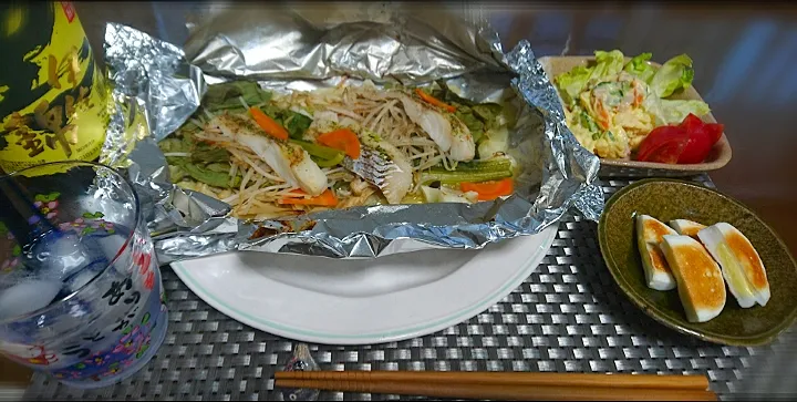 生ダラのホイル焼き
ポテトサラダ
チーズはんぺん🍶|bisenさん