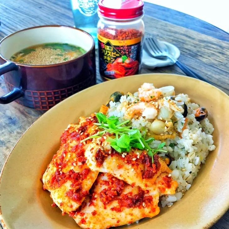 胸肉のクリスピーチキン&シーフードピラフ&人参と玉子のふわとろ中華スープ定食♪|Nonさん