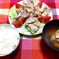 Snapdishの料理写真:豚しゃぶ

 #ぶたしゃぶサラダ|みおりん♪さん