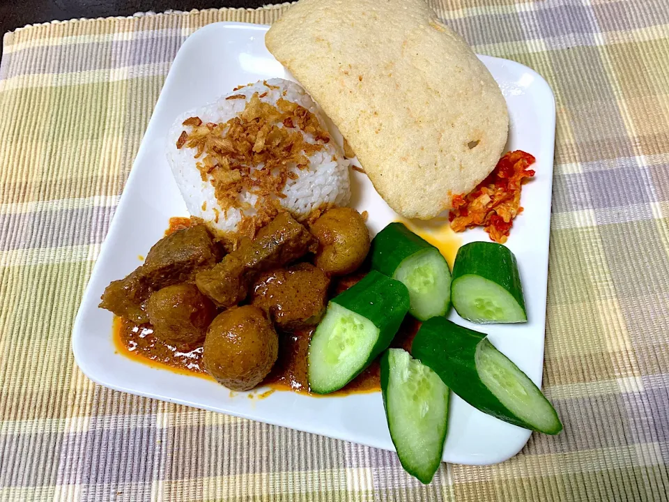 Beef rendang|yeni kartikasariさん