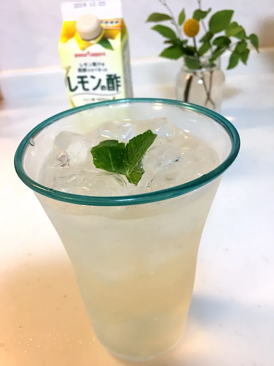 強炭酸水で割ってみた～ｼｭﾜｼｭﾜ爽やか～ミントで～😋🍹|MOMO-chan☻さん