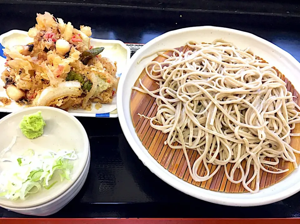 Snapdishの料理写真:立食いそば手帳 名店120［首都圏編】きうち（人形町）ゲソかき揚げ|ゆうじ.さん