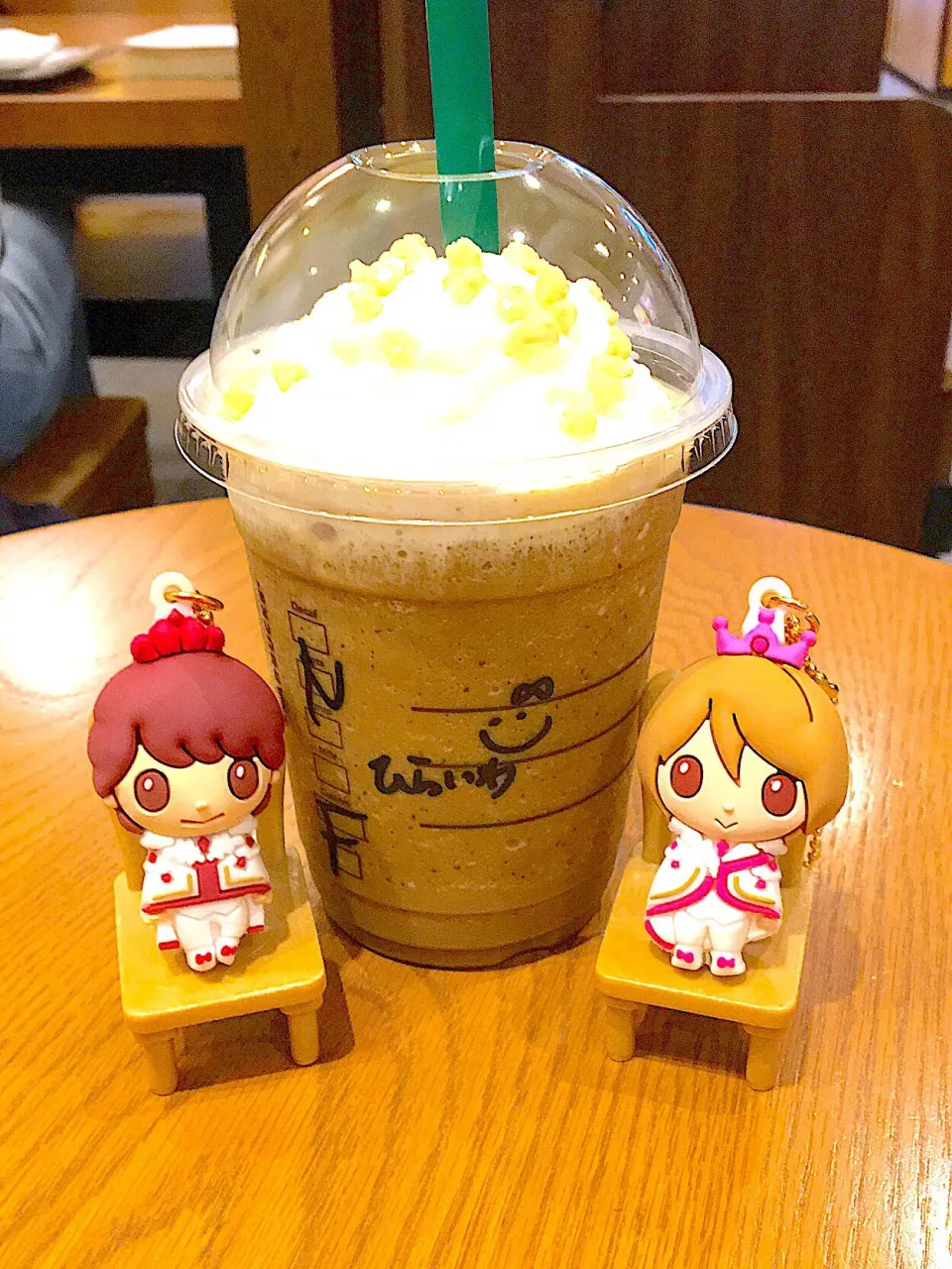 ロイヤルミルクティーフラペチーノ❤️💗スタバ|なぎさん