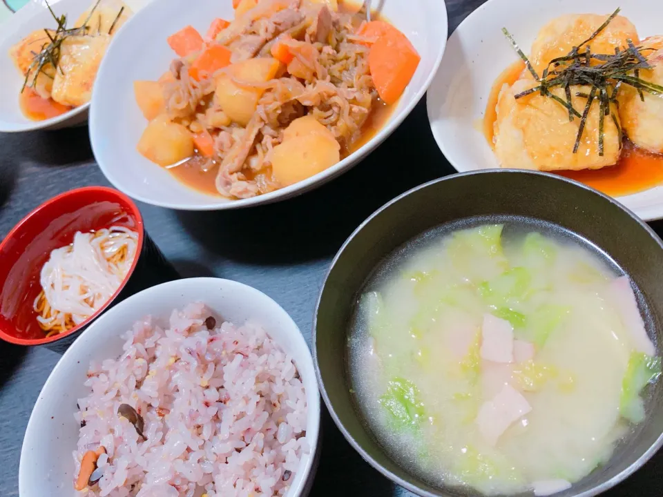 肉じゃが
揚げ出し豆腐
素麺
レタスとベーコンの味噌汁|チェリオさん