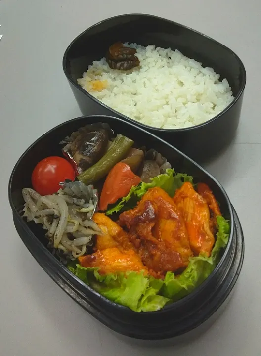 6月13日のサラメシはタンドリーチキン弁当(^_^)|ニッパーさん