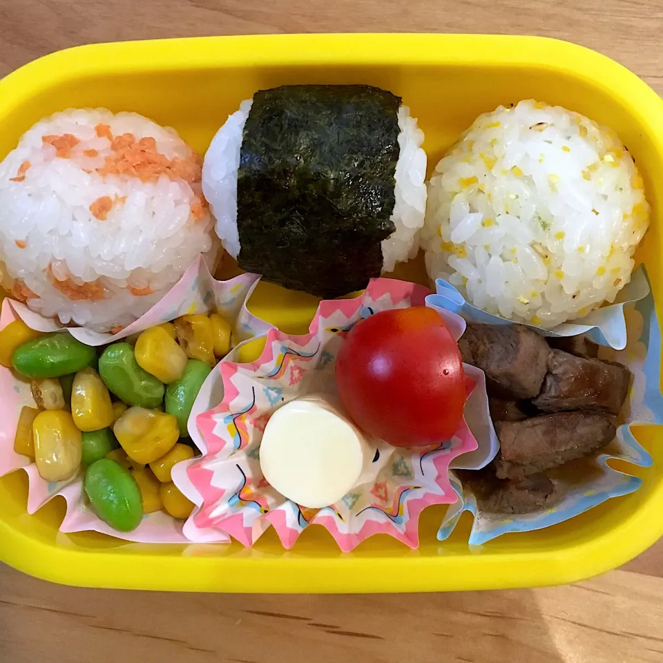 #年少さん弁当 #焼肉 #コーンと枝豆のバター醤油炒め|Aya♡Riさん