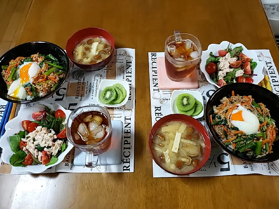 そぼろと野菜のビビンバと足長なめこのお味噌汁|aiさん