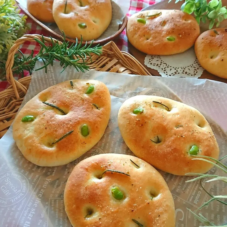 Snapdishの料理写真:Kaorinboさんの料理 フォカッチャ♪|とまと🍅さん