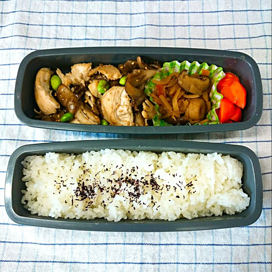 サラダチキンと舞茸のごま炒め弁当|jun(・x・)さん