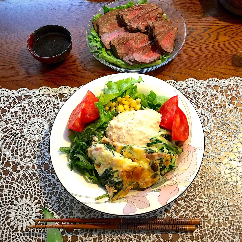 サラダうどん、ローストビーフ|yakinasuさん