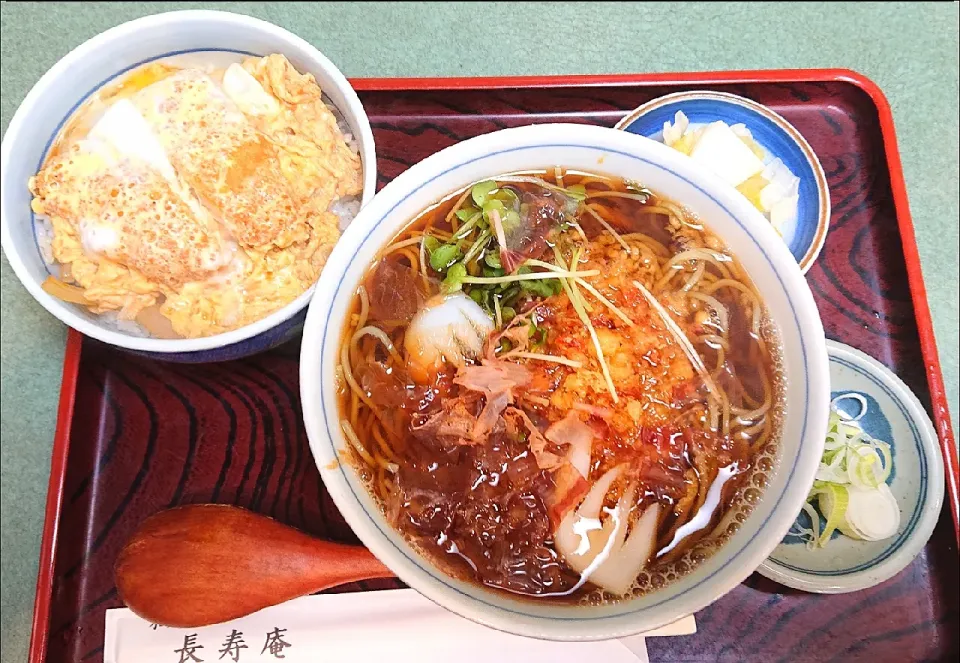 タヌキ蕎麦とミニカツ丼|哲さん