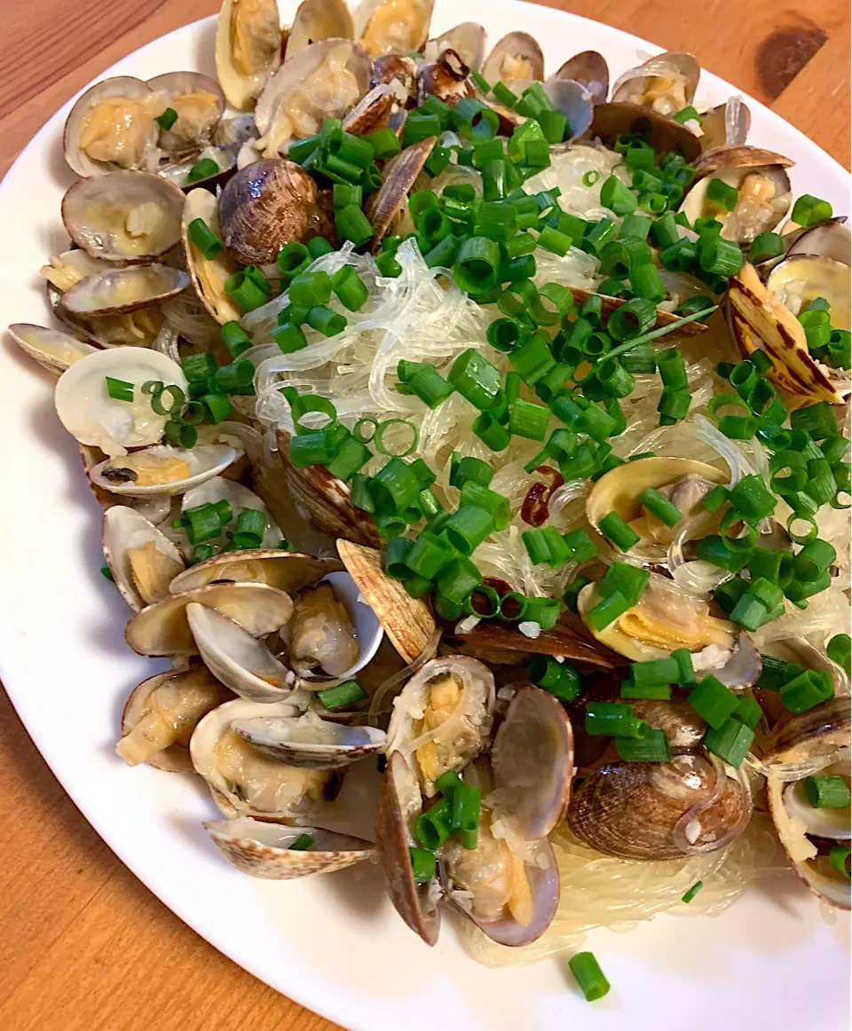 アッチさんの料理 ホンビノス貝のガーリック蒸し作ったよ🐚|NOMU'S キッチン🍳さん