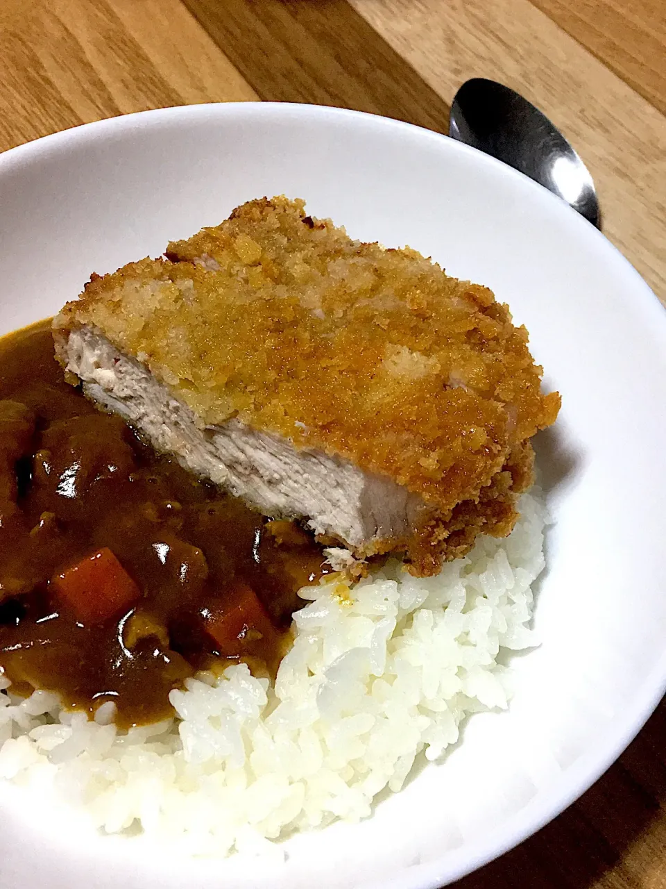 #お夕飯 #上富良野ポーク #カツカレー 

2019.6.14 明日は大事な息子の野球大会。
ゲン担ぎにと、主人が作ってくれたカツで、カツカレー🍛
頑張れ息子‼️|renharuruさん