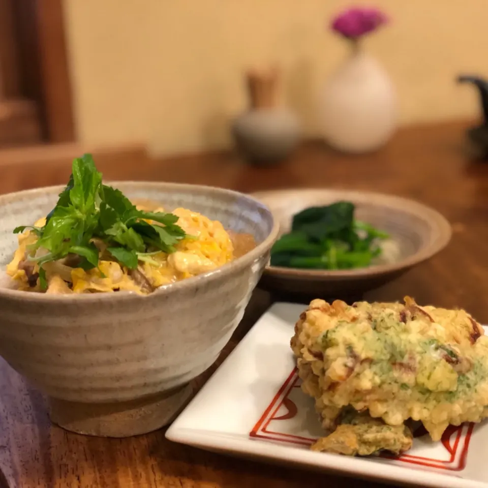 親子丼と竹輪の磯辺揚げとお浸し|たんぽぽぽんさん