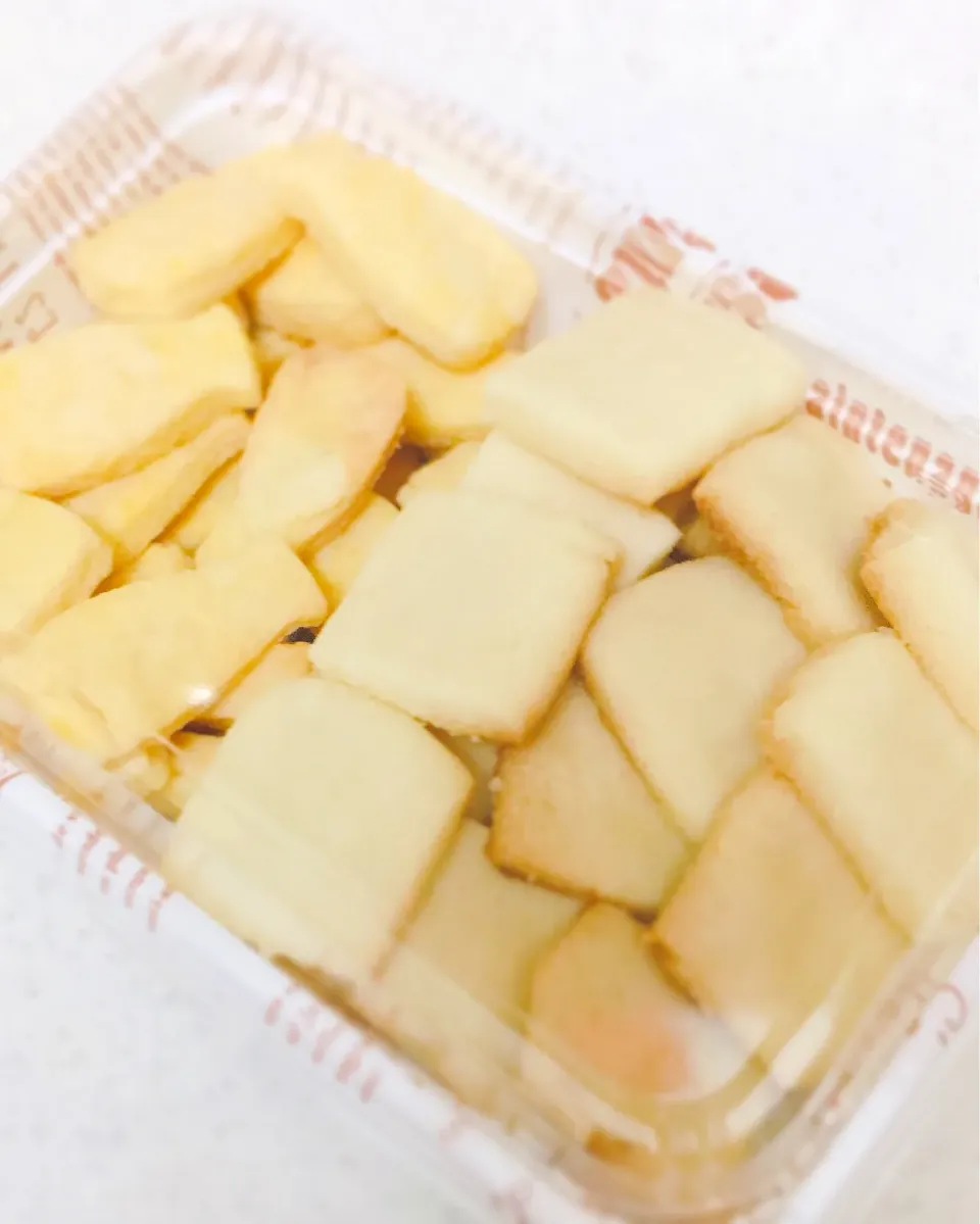 Snapdishの料理写真:ソフトクッキーとプレーンクッキー作りました！
#お菓子 #お菓子作り #お菓子好き #料理 #料理好き #お菓子作り好きな人と繋がりたい #クッキー #手作りクッキー #ソフトクッキー #プレーンクッキー|はるはるさん