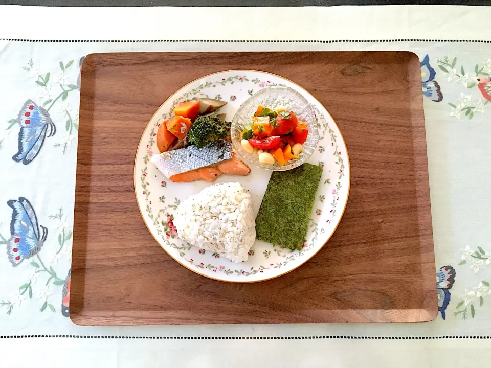 鮭と根菜のバター醤油炒めのご飯|みよさん