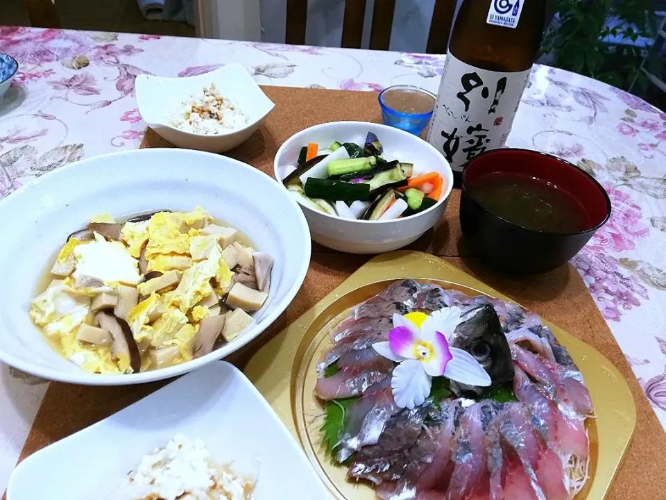 Snapdishの料理写真:令和元年６月15日
今日のおすすめ鯵😋|たえさん