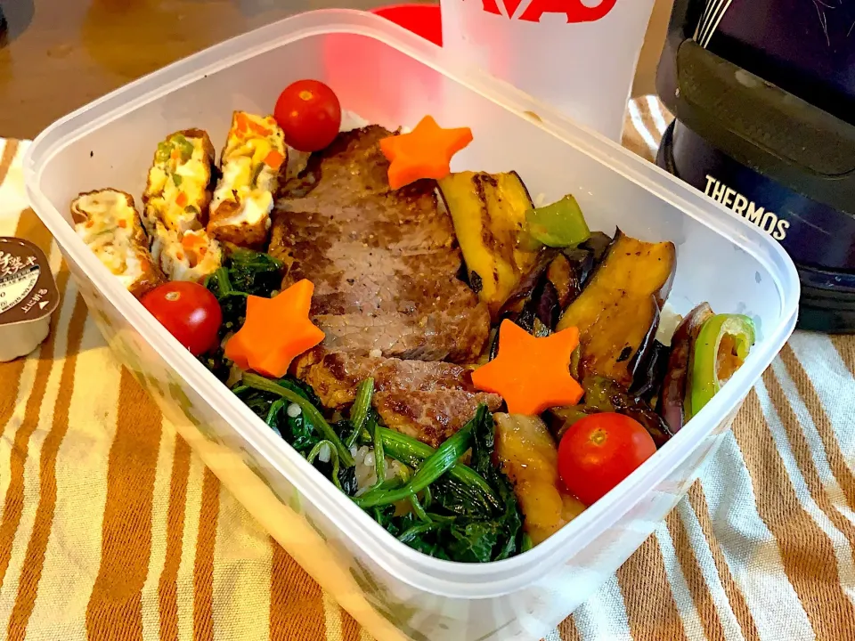 ステーキ弁当|🍭よっぴさん