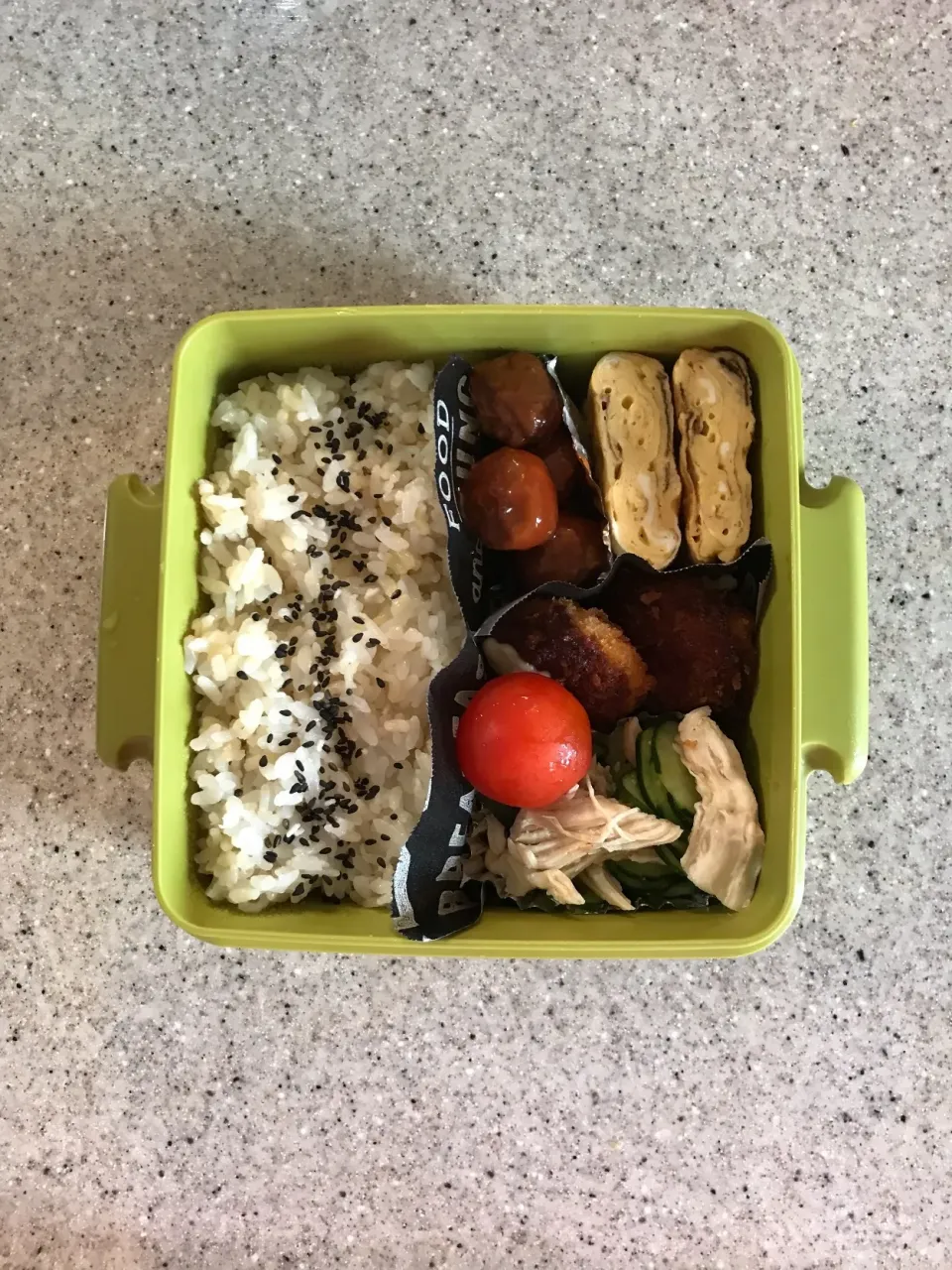 Snapdishの料理写真:県リーグ２日目⚽️ささみときゅうり和え弁当🍱

 #お弁当  #弁当  #高校生男子弁当  #部活弁当  #サッカー部弁当|ちっくんさん