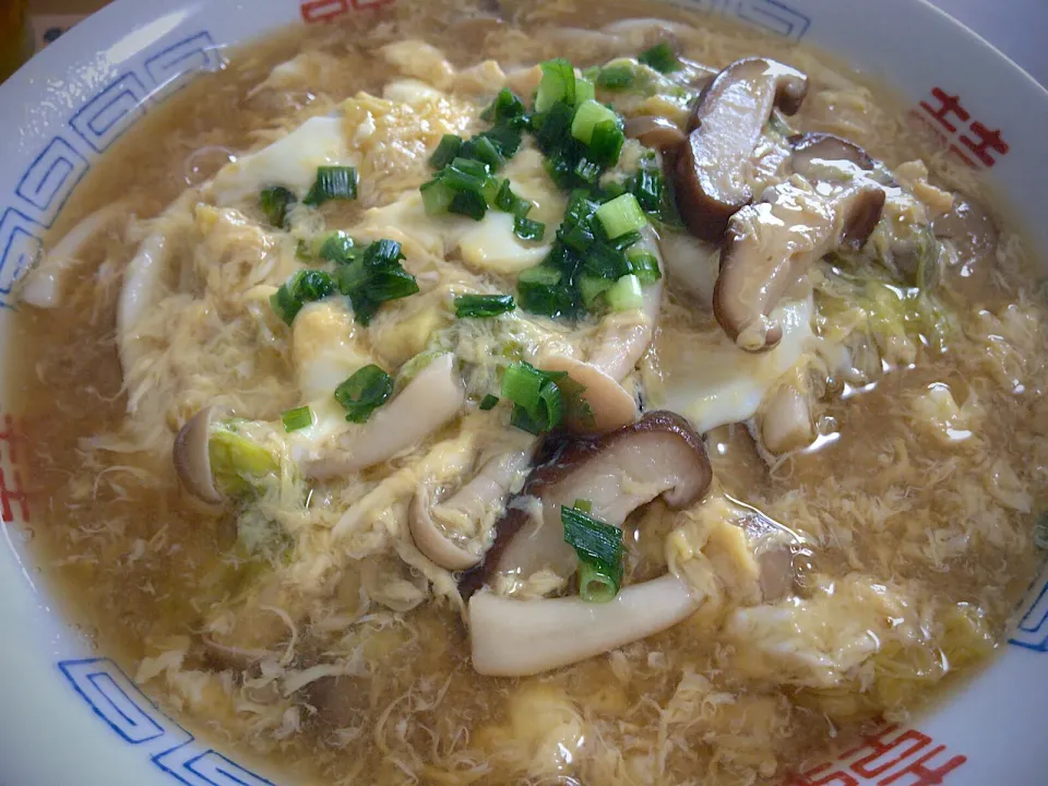 Snapdishの料理写真:今日の男飯絆(*･ω･)
＊キノコと卵のあんかけうどん♬︎♡|ひーちゃんさん