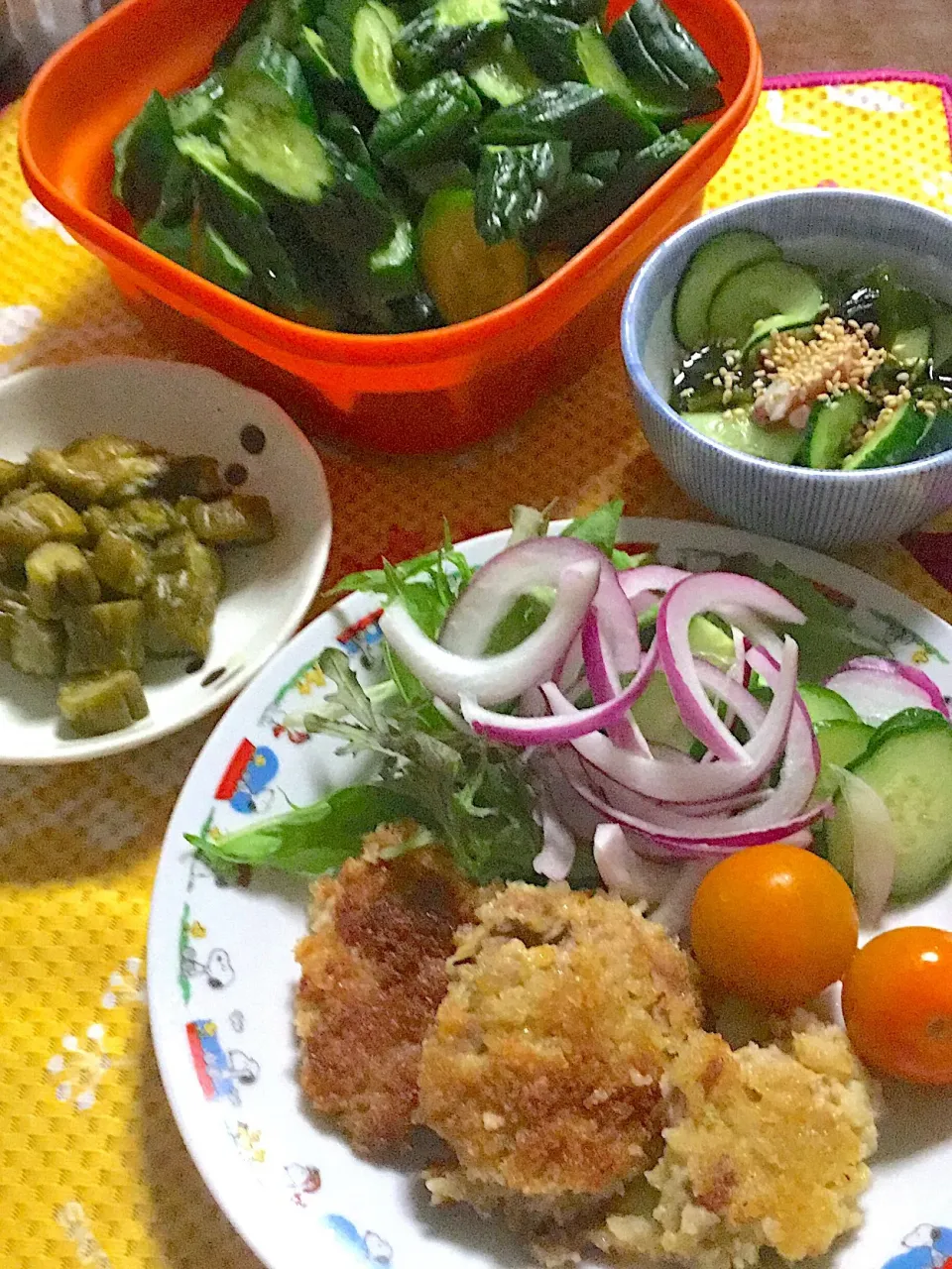 豚ヒレ肉のパン粉焼き   サラダ     蛸🐙入り酢の物       胡瓜🥒の辛子漬け    糠漬け|掛谷節子さん