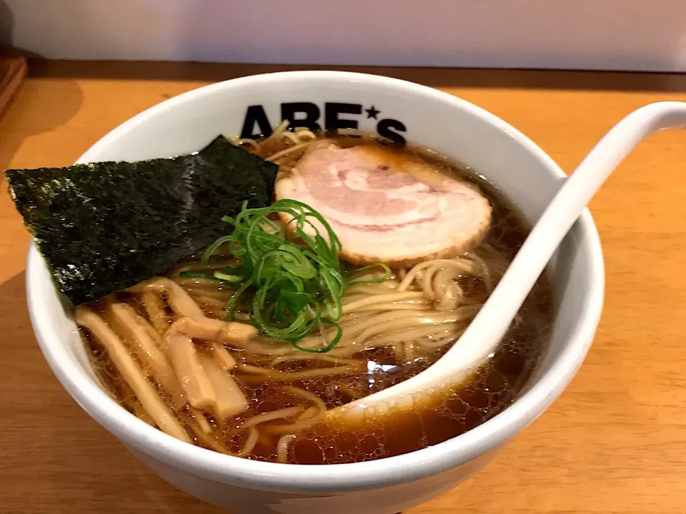 丸鶏ラーメン（大盛り）🍥|まさとさん