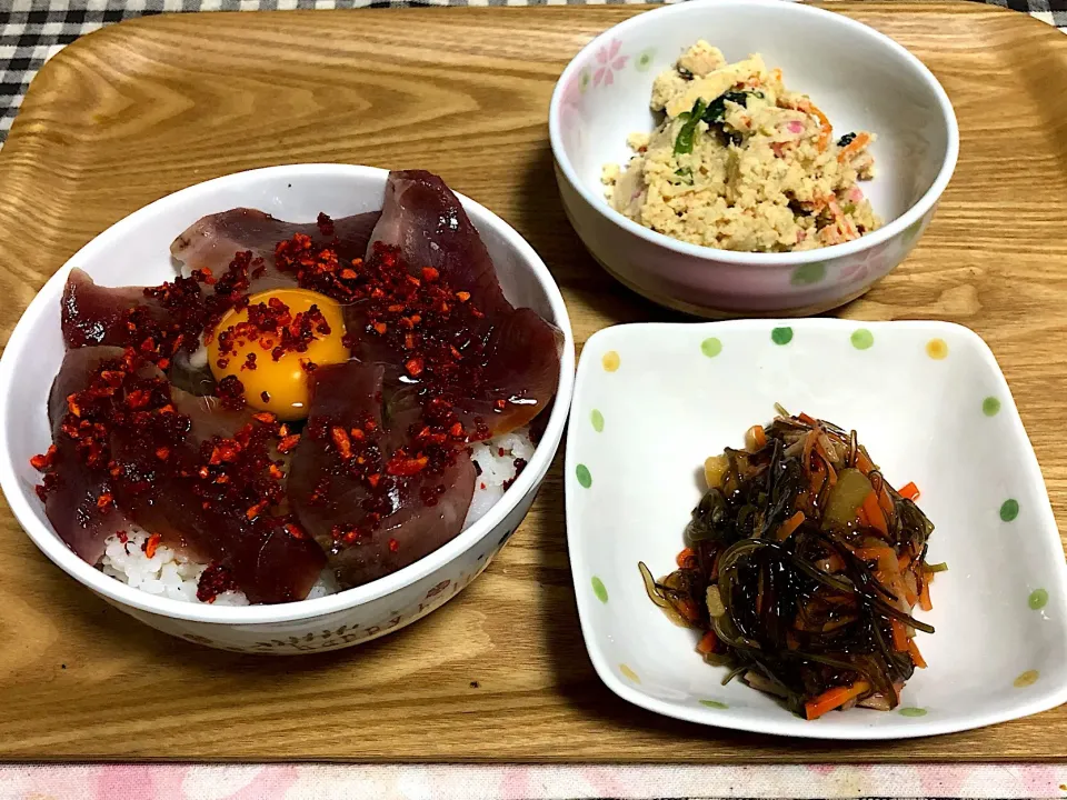 今日の夕食
☆かつお丼
☆数の子松前漬け
☆卯の花|まぁたんさん