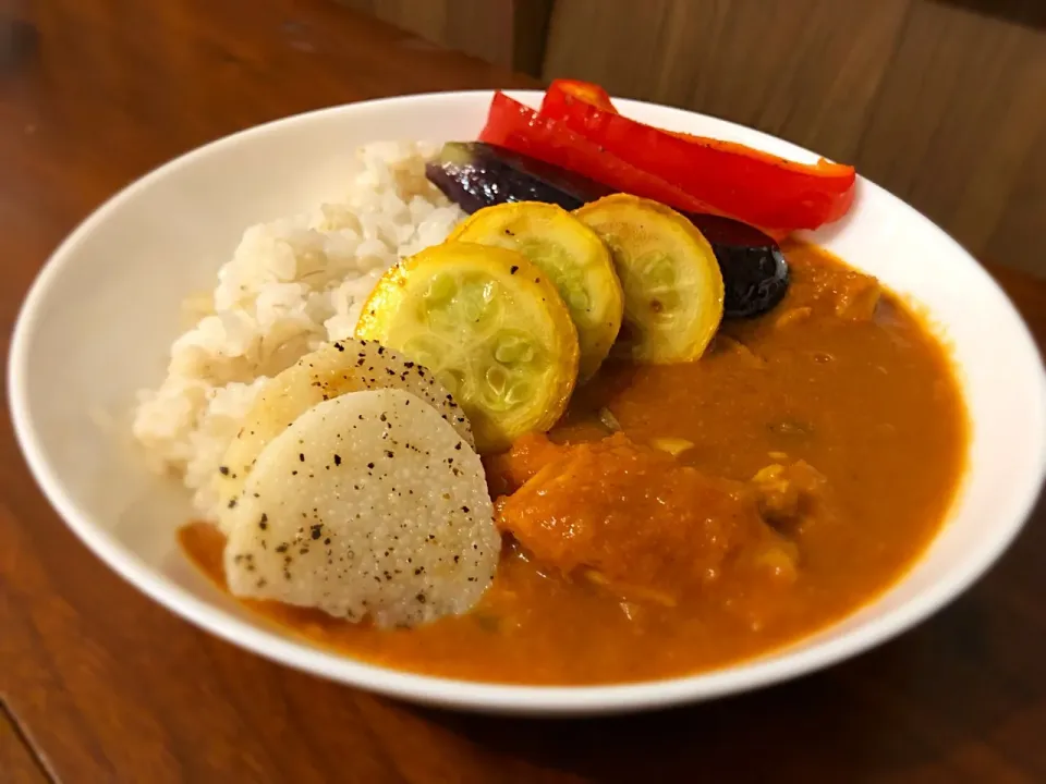 夏野菜たっぷり手作りバターチキンカレー(^O^)|Hanaeさん