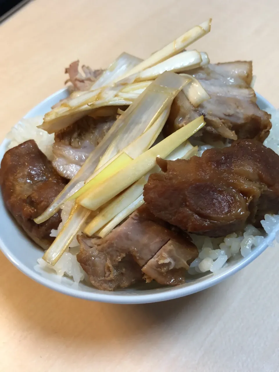 Snapdishの料理写真:頑固オヤジのまかない角煮丼|純喫茶鷺沼さん