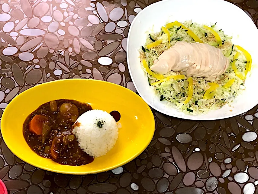 いつものカレー 今日はキーマ風  キャベツのごま醤油ドレ＆レモン風味チキン|ma-ko omaさん