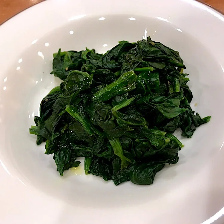 Horenzo #vegetable  #salad  #spinach 🥗|Food Gardenさん