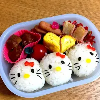 キティちゃんおにぎり弁当
#キティちゃん#おにぎり|なぎママさん